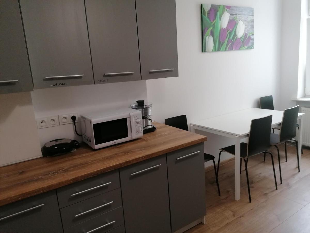 Hostel Tulip - Pokoj Jednoosobowy Nr 3 Ze Wspolna Lazienka I Kuchnia Szczecin Exterior photo