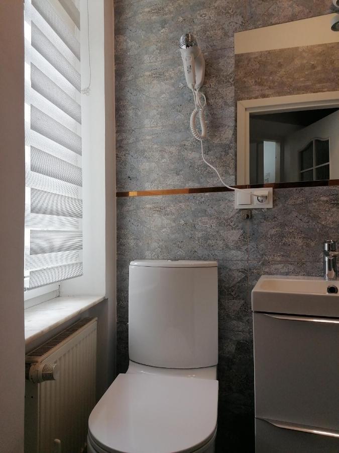 Hostel Tulip - Pokoj Jednoosobowy Nr 3 Ze Wspolna Lazienka I Kuchnia Szczecin Exterior photo
